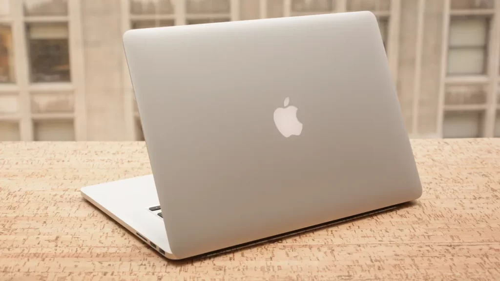 Second Hand Apple MacBook 